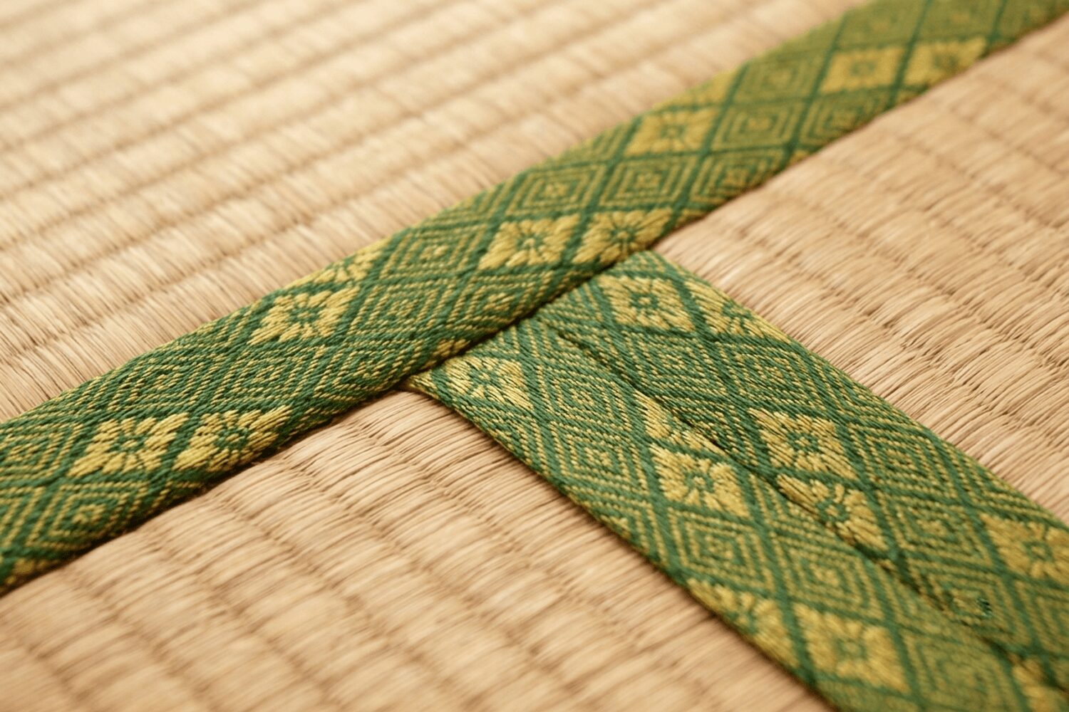 Tatami Maintenance Guide: Cleaning, Lifespan & Common Problems